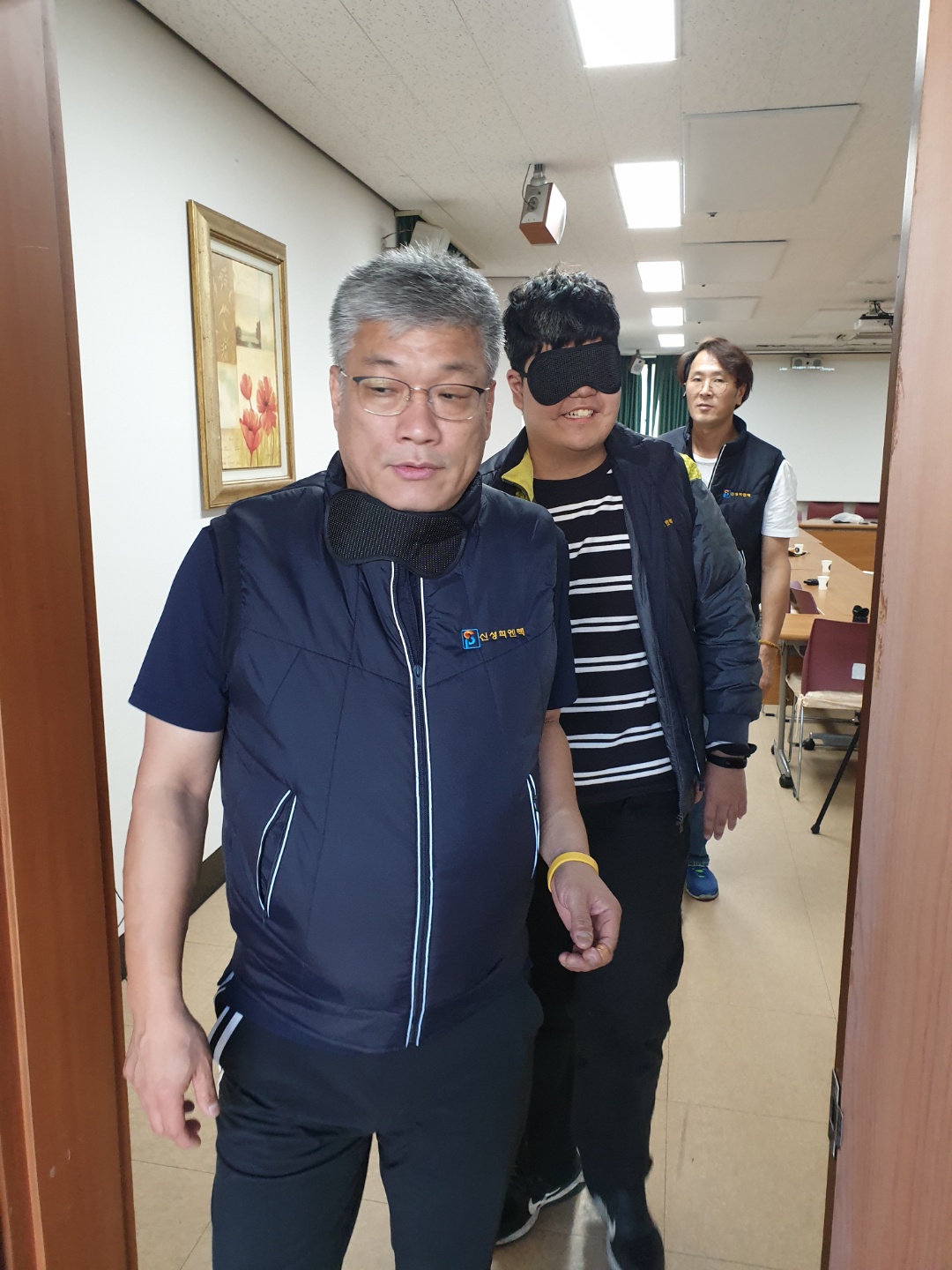 광명원에 임직원전체- 단체봉사 및 시각장애 체험-(2019.10)의 사진 6