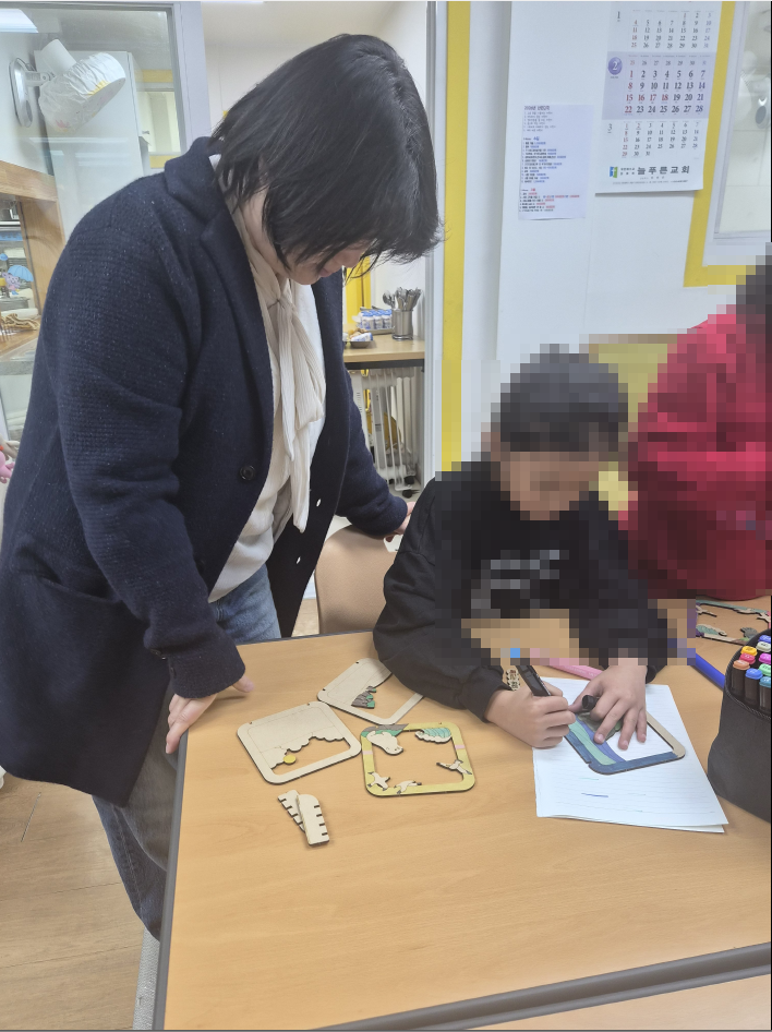 지역아동센터 독도우드시어터 만들기 수업  재료및 재능기부 3번째수업(26.02.05)의 사진 4
